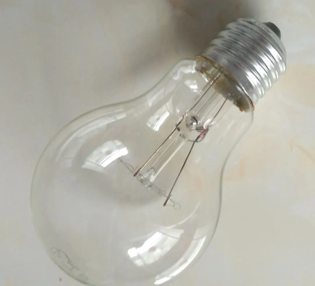 老式钨丝灯泡E27普通优质工程物业220V螺口10W节能照明白炽灯泡厂-阿里巴巴